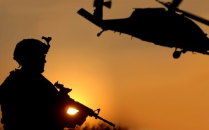 soldiers-aircraft-army-military-helicopters-vehicles-uh-60-black-hawk-new-hd-wallpaper