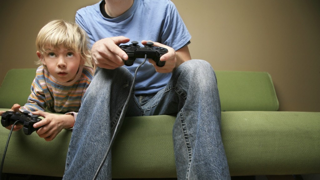 kids-playing-video-games-1024x575